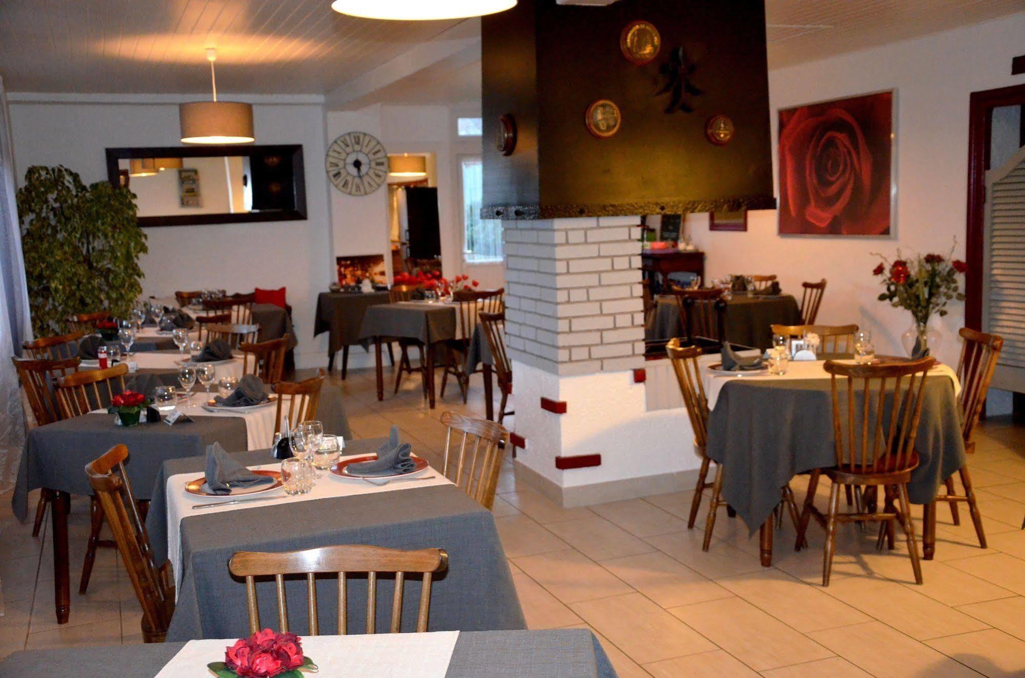 Plouider Hotel Le Week-End מראה חיצוני תמונה